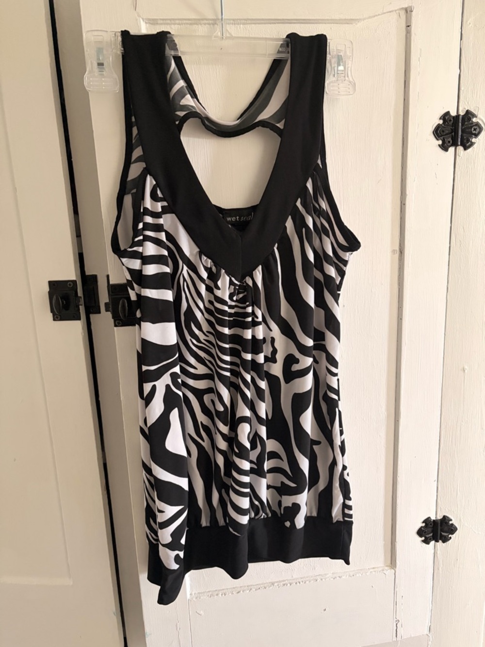 Wet Seal Black and White Zebra V-Neck Tunic